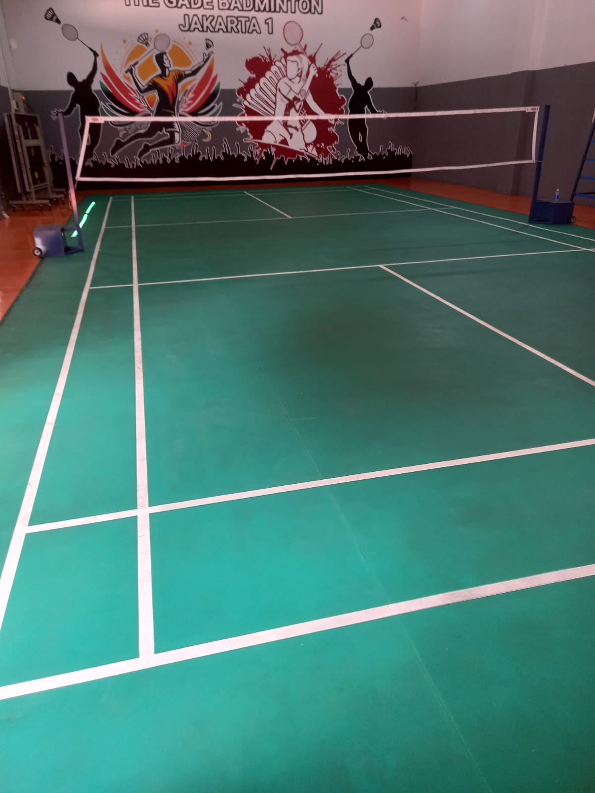 Pekerja cleaning profesional sebagai ilustrasi tim lapangan